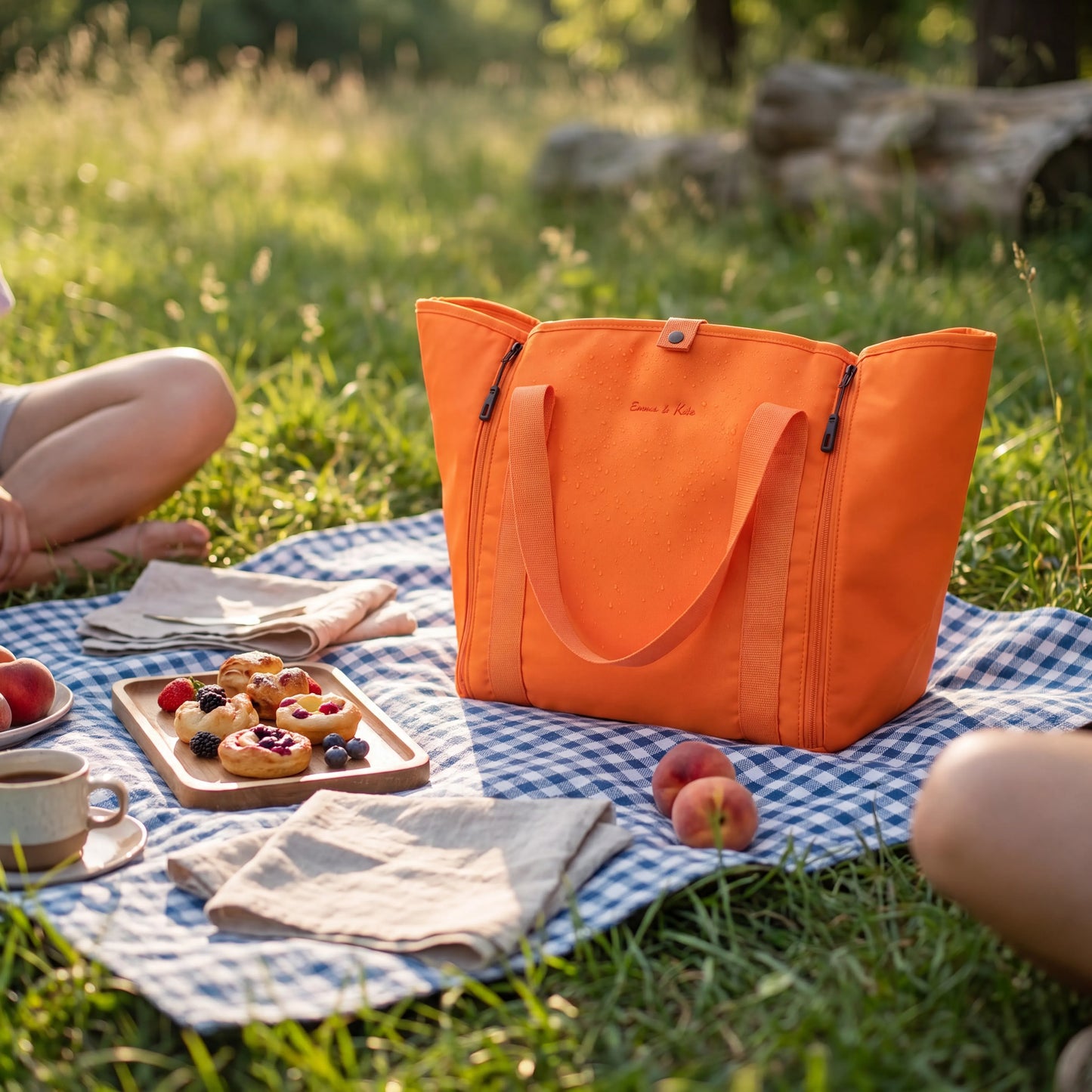 E&K Nori - Convertible Picnic Mat Tote